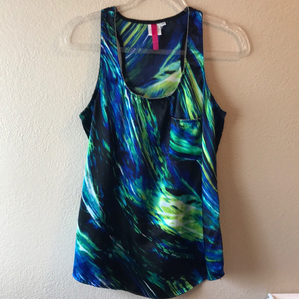 Multicolor top